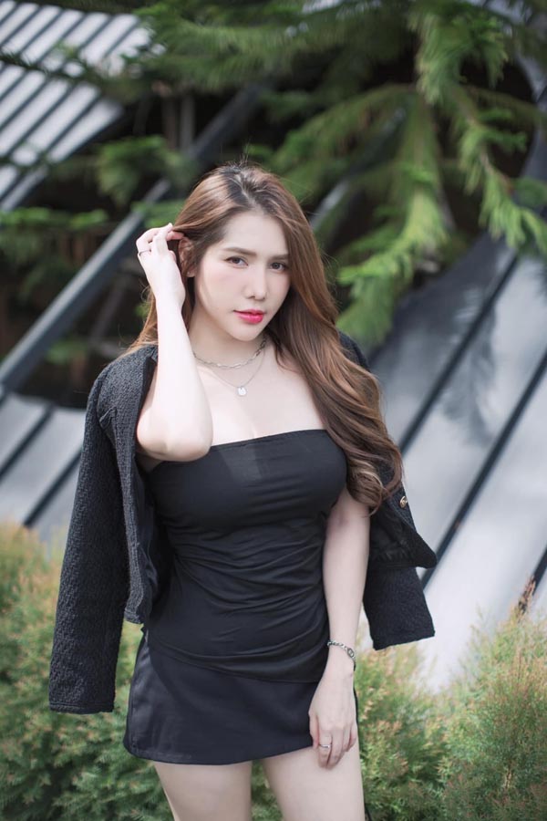 namfon navapat 10