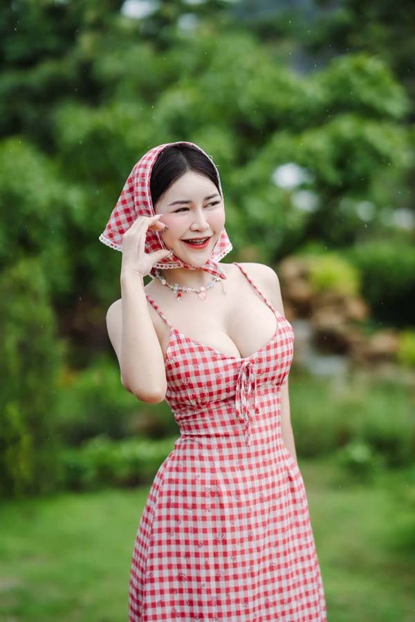 Moji Phinyaphat 9